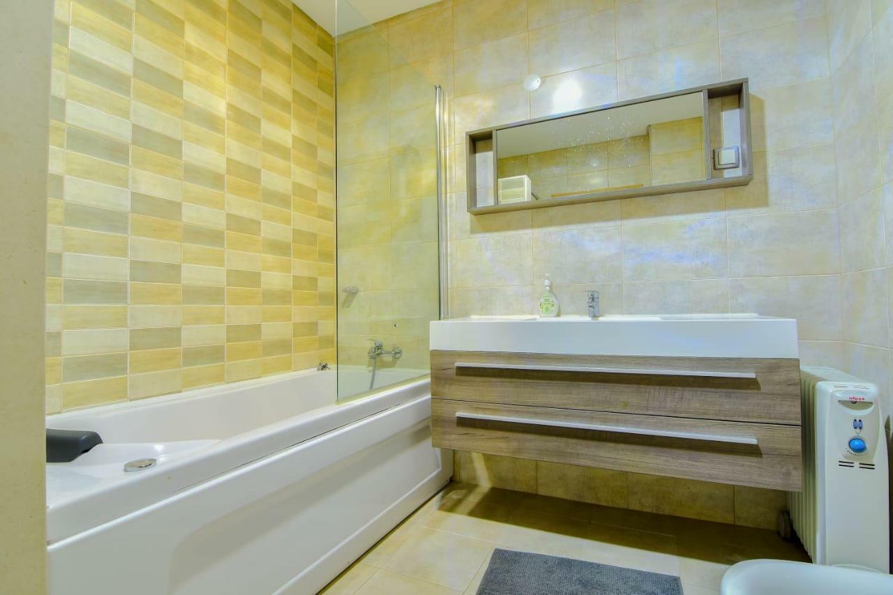Stunning Villa With Pool アルブフェイラ エクステリア 写真